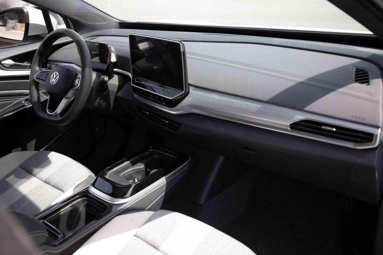 فولكس واجن ID.4 2022 Volkswagen ID4 Pure + - White Inside Black & Grey | Export Only