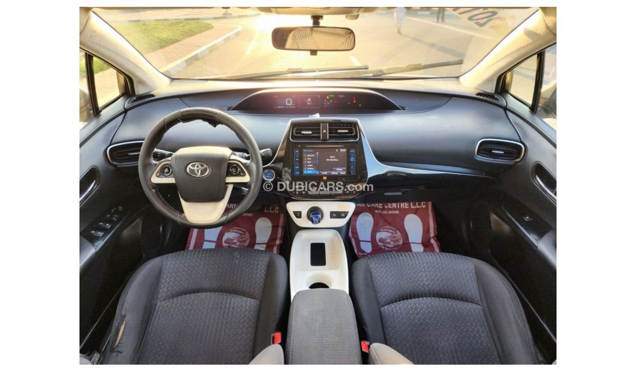 Toyota Prius Iconic TOYOTA PRIUS