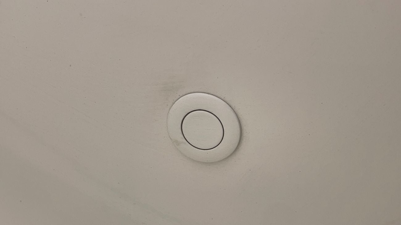 Nissan Sunny SV 1.5 | Zero Down Payment | Home Test Drive