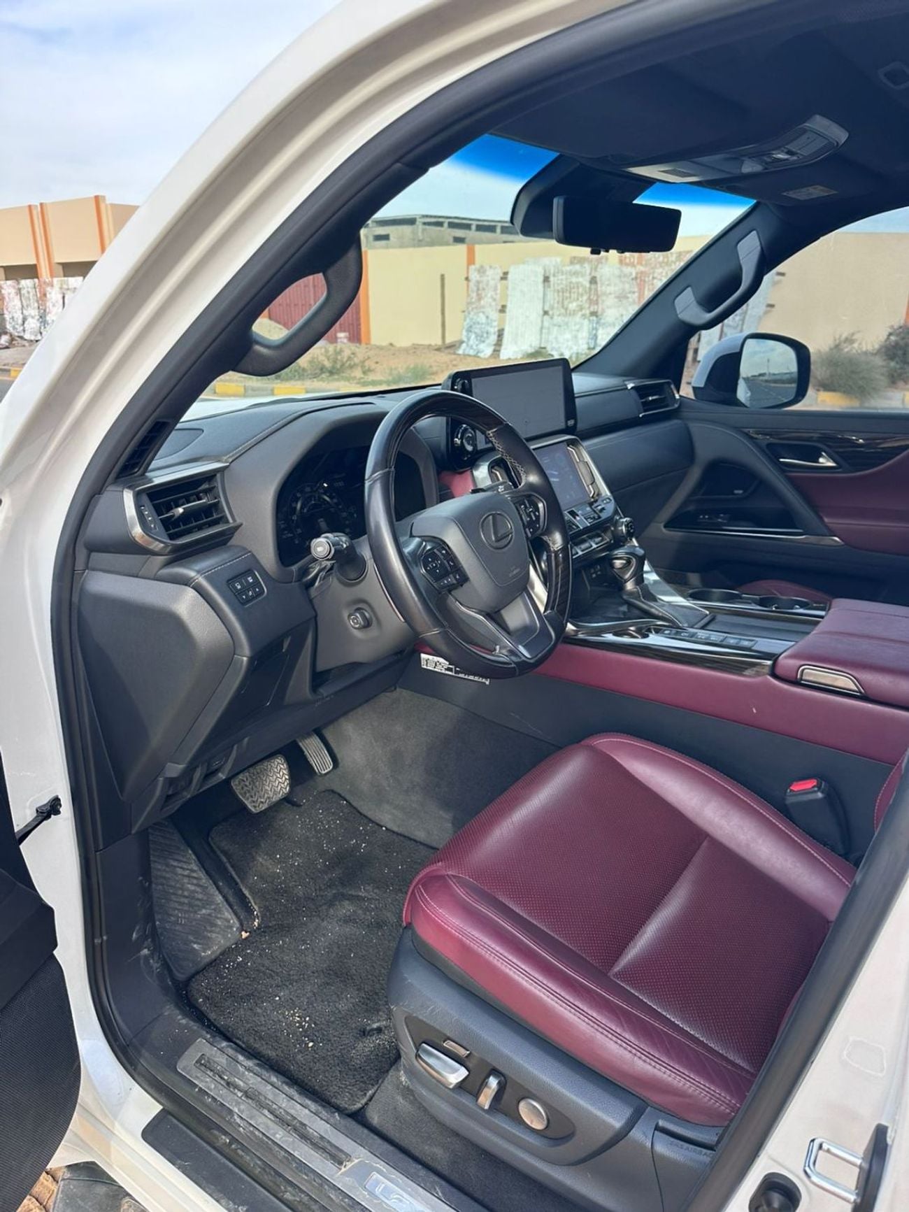 Lexus LX 600 3.5L twin-turbo V6