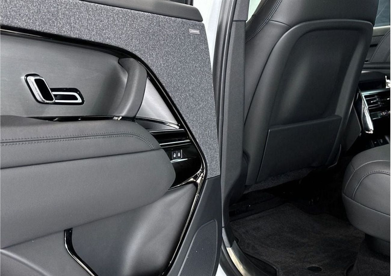 Land Rover Range Rover Sport Clean Title - all service history done in AL TAYER MOTORS