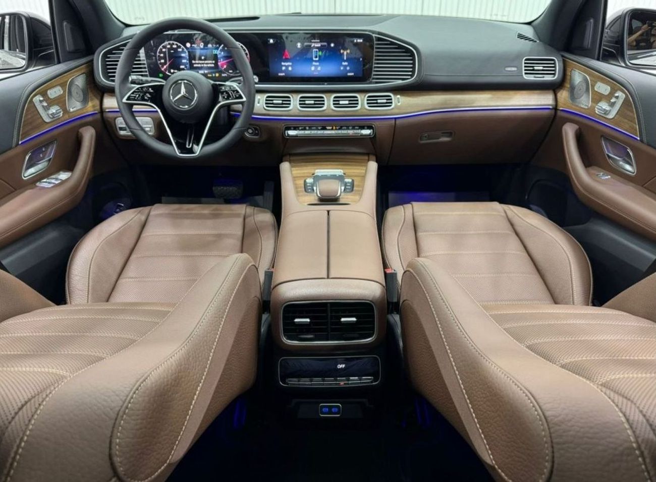 مرسيدس بنز GLE 450 AMG 2024 Mercedes Benz GLE450 AMG 4MATIC, 5 Years Mercedes Warranty, Fully Loaded, Very Low Kms, GCC