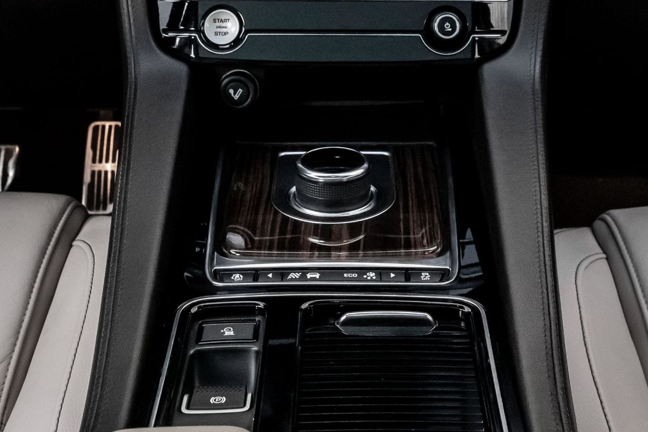 Jaguar F Pace Prestige | 2,154 P.M  | 0% Downpayment | Pristine Condition