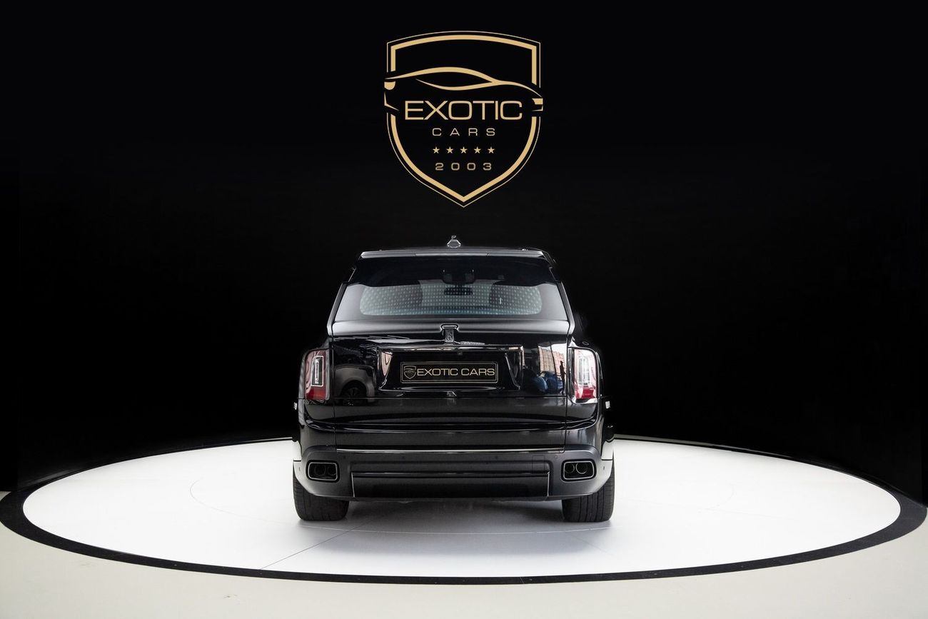 رولز رويس كولينان بلاك بادج