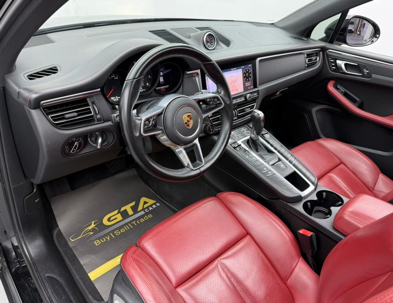 بورش ماكان 2021 Porsche Macan, 2026 Porsche Warranty, Full Porsche Warranty, Fully Loaded, GCC