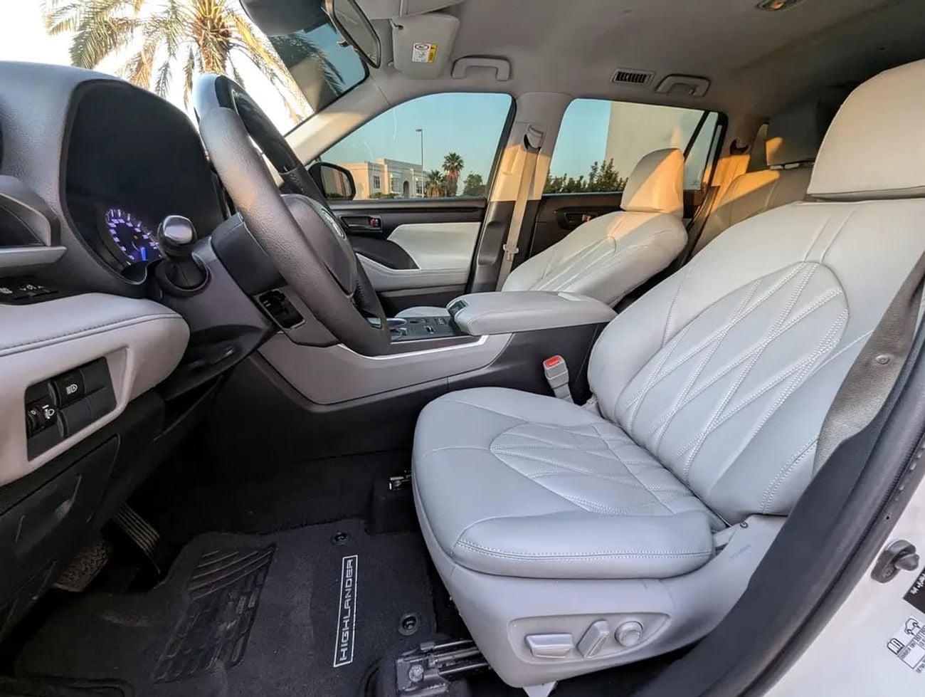 Toyota Highlander Hybrid Limited | GCC Specs | Full Option | Premium Family SUV