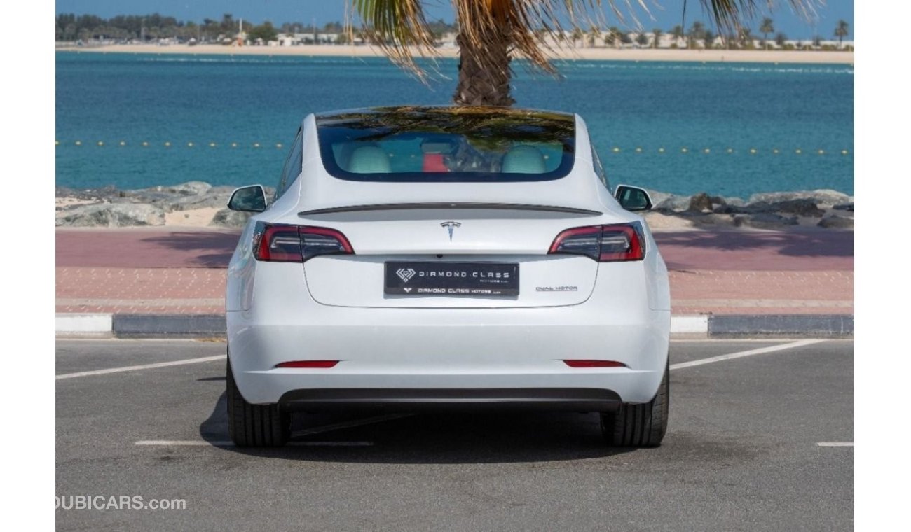 Tesla Model 3 Long Range Tesla Model 3 Performance  White Interior  GCC 2022 9,400 KM Auto Pilot AED Under Warrant