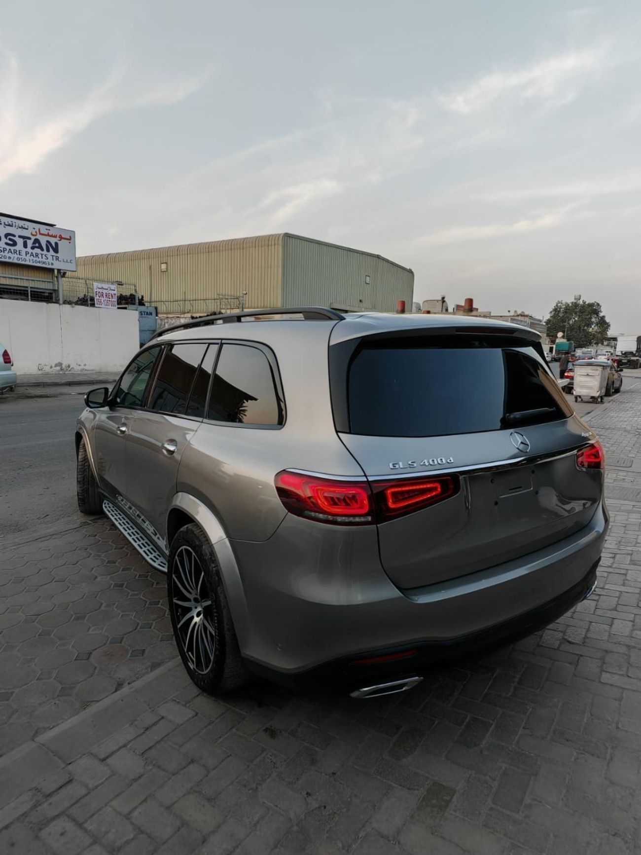 مرسيدس بنز GLS 400