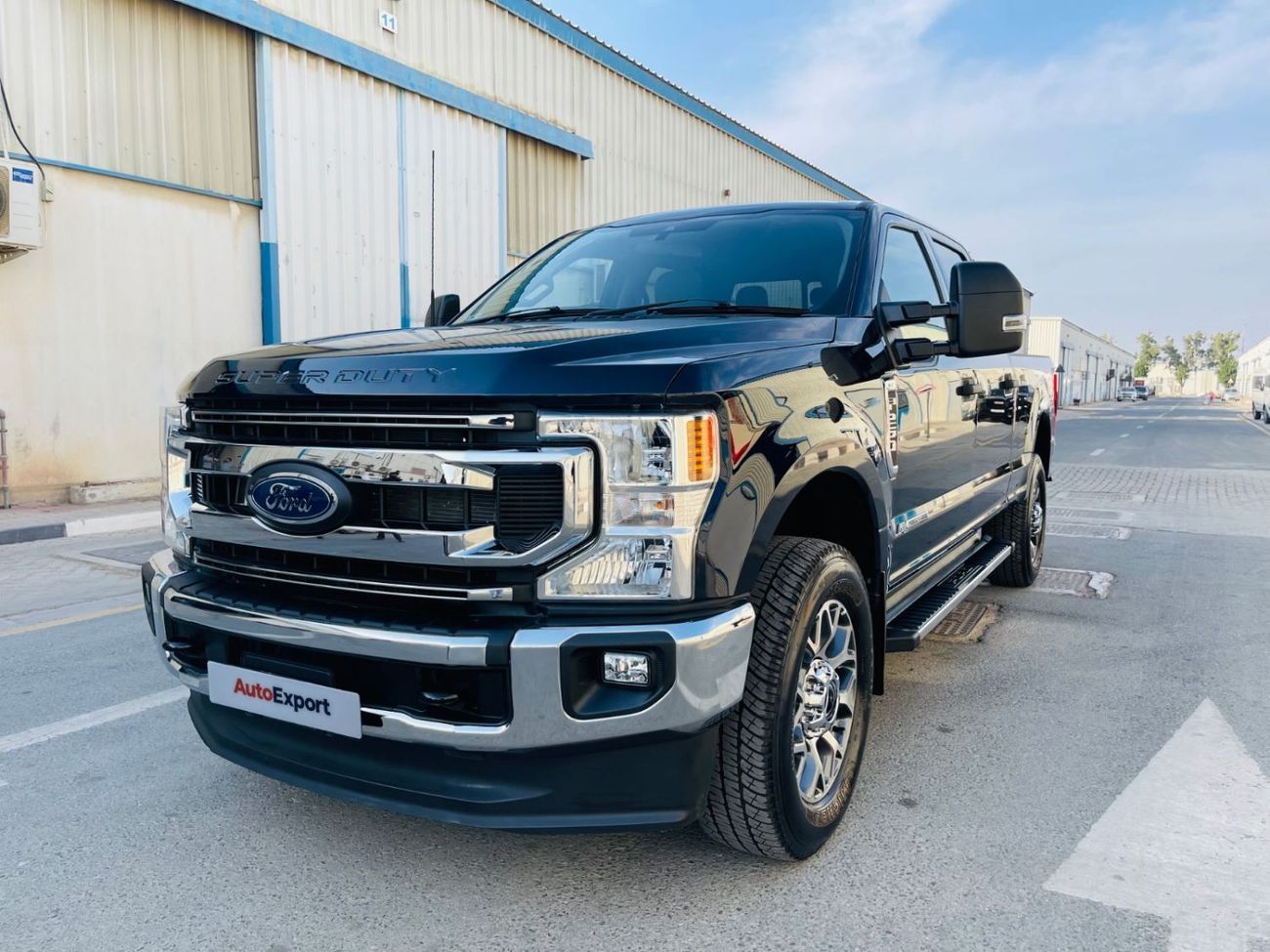 فورد F 250 F-250 SuperDuty XLT Pick-Up 6.8L V8 in RIGHT HAND DRIVE (EXPORT ONLY)