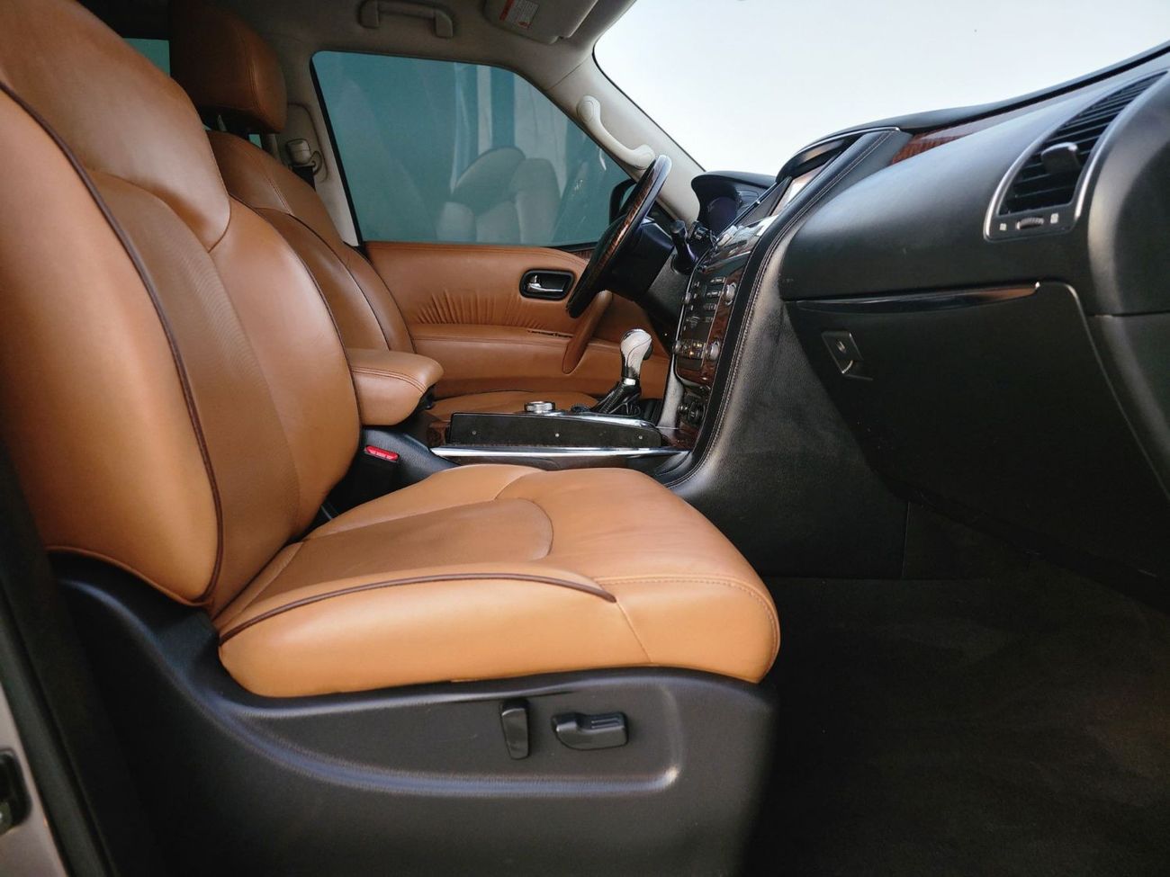 Nissan Patrol LE Platinum facelifted