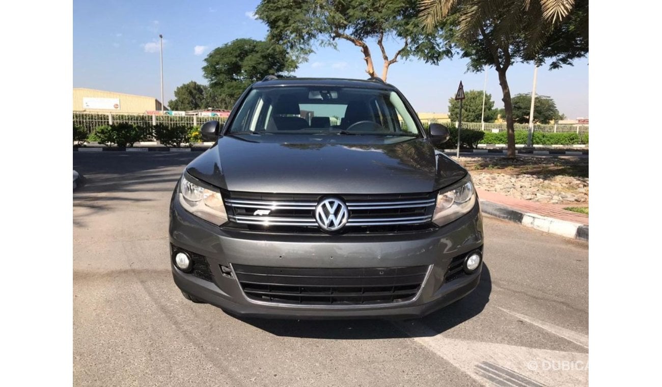 Volkswagen Tiguan VOLKSWAGEN TIGUAN 2013 MODEL GCC CAR WITH ONE YEAR WARRANTY