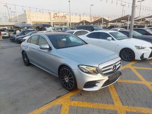 Mercedes Benz E200 AMG