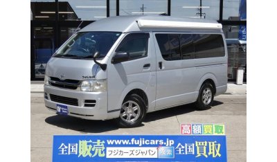 Toyota Hiace TRH200K