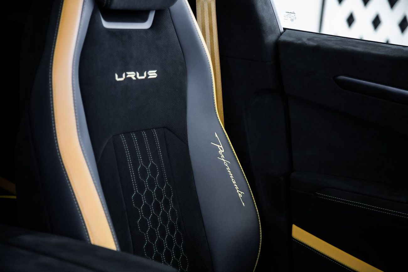 لامبورغيني اوروس PERFORMANTE