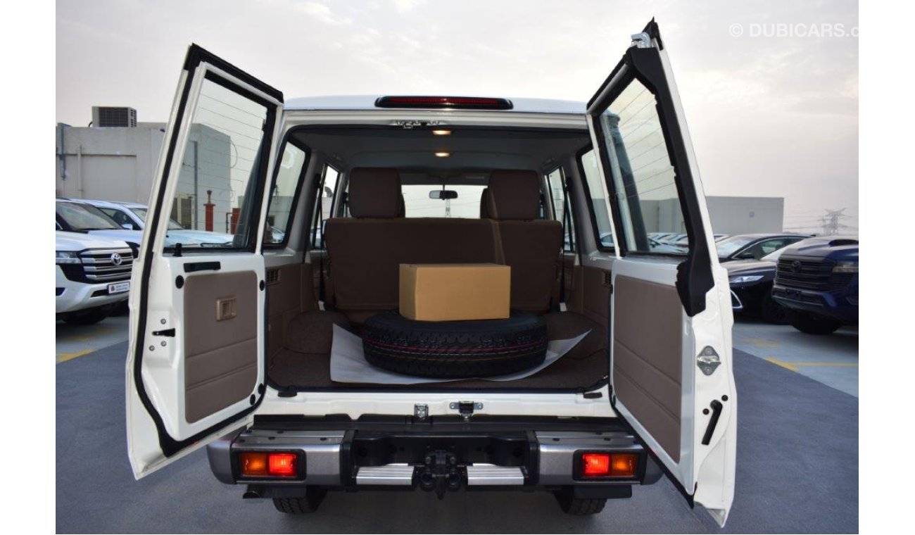 تويوتا لاند كروزر 70 76 Hardtop LX V8 4.5L Turbo Diesel 4wd 6 Seat Manual Transmission