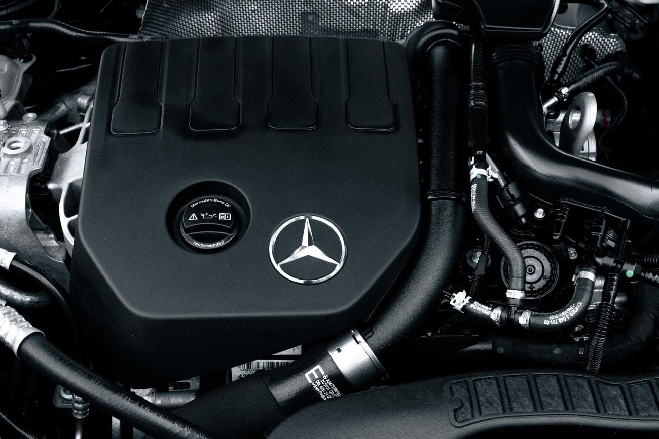 Mercedes Benz A200 A 200 AMG | 2,155 P.M | 0% Downpayment | Mercedes History!