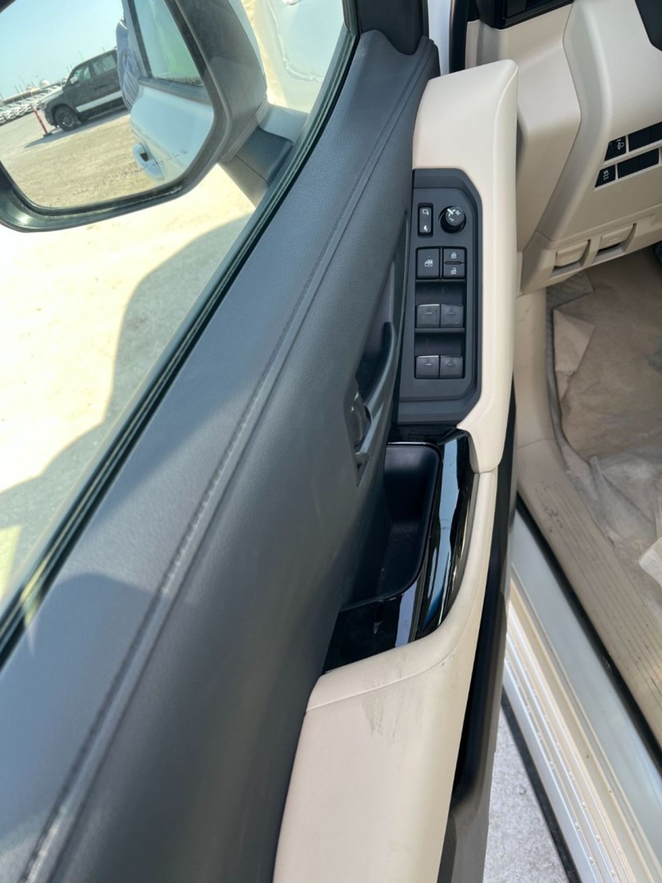 تويوتا لاند كروزر LC300 3.5 TT GXR-G