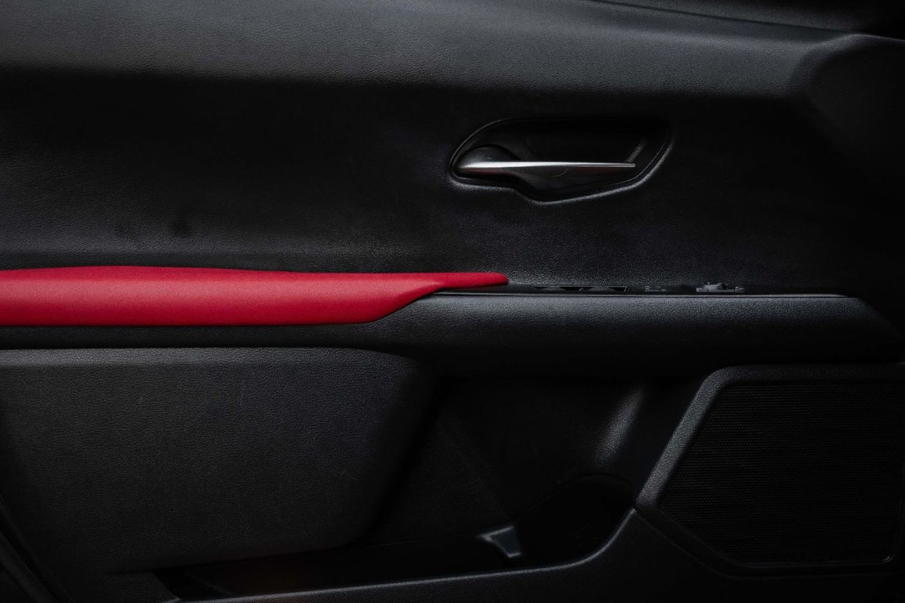 Lexus UX200 F Sport Prestige F SPORT | 2,350 P.M  | 0% Downpayment | Excellent Condition!