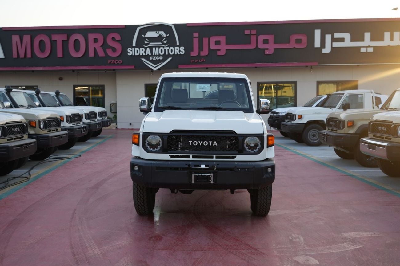 Toyota Land Cruiser Pick Up TOYOTA LAND CRUISER 79 SINGLE CAB PICKUP PETROL 4.0L V6 4WD MT MODEL 2025 WINCH DIFF-LOCK