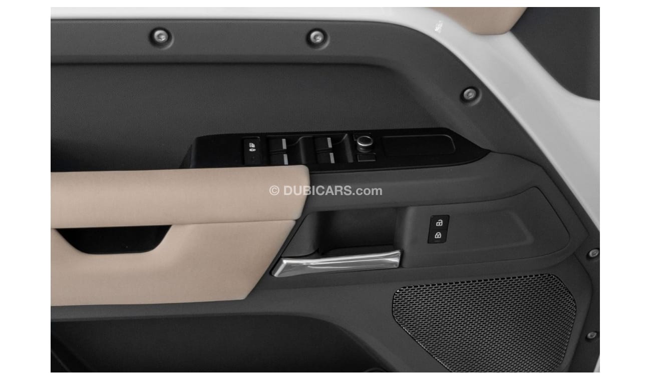 Land Rover Defender P300 110