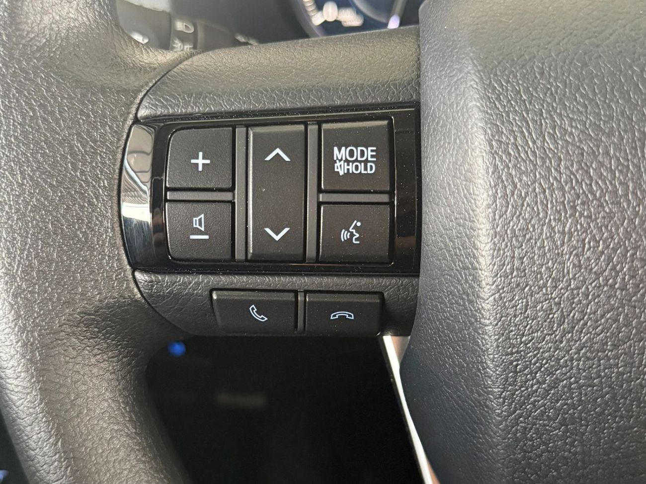 Toyota Fortuner 2.7 4X4 AUTOMATIC **EXPORT ONLY**التصدير فقط خارج الخليج**