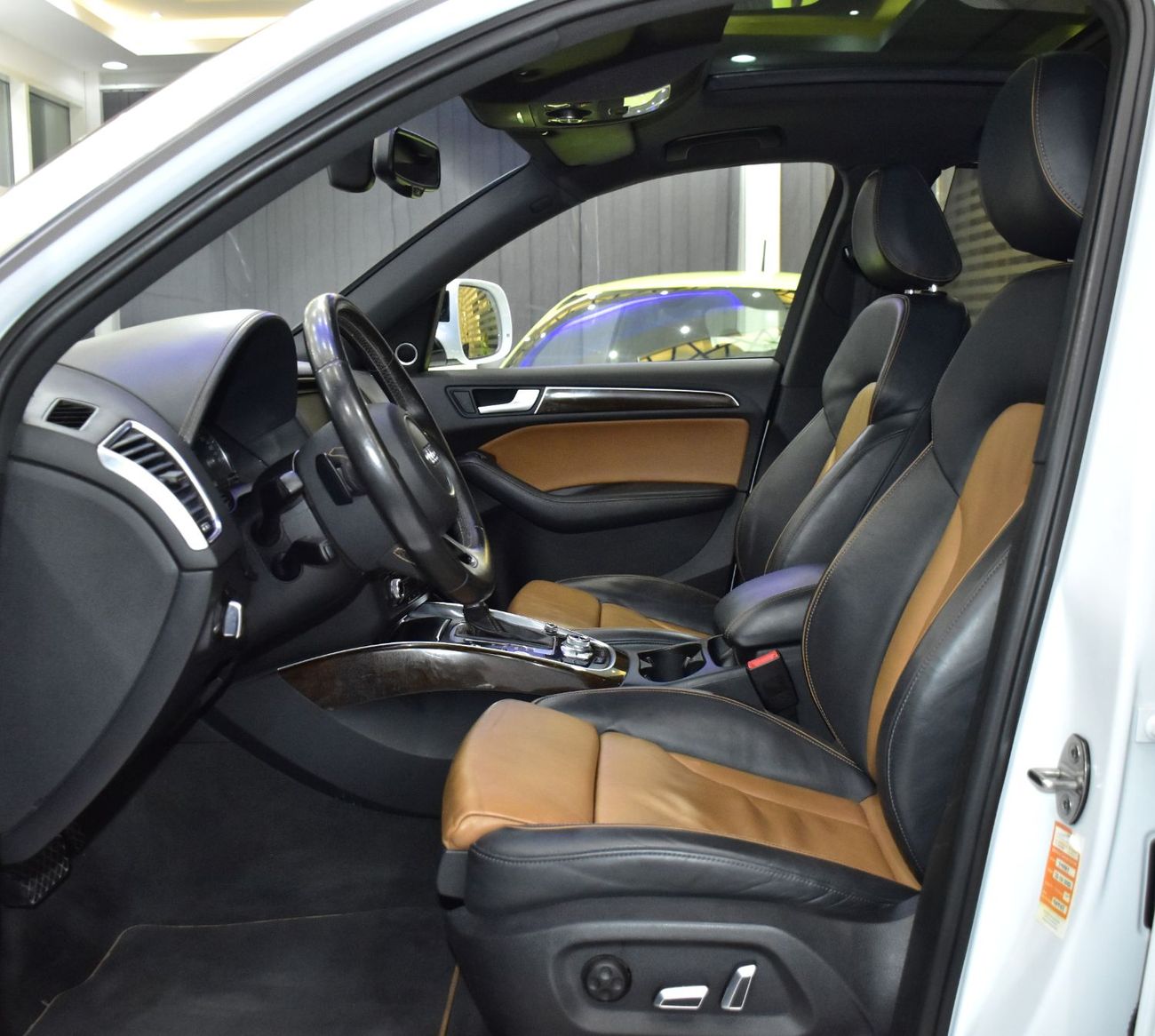 أودي Q5 EXCELLENT DEAL for our Audi Q5 S-Line 45TFSi Quattro ( 2016 Model ) in White Color GCC Specs