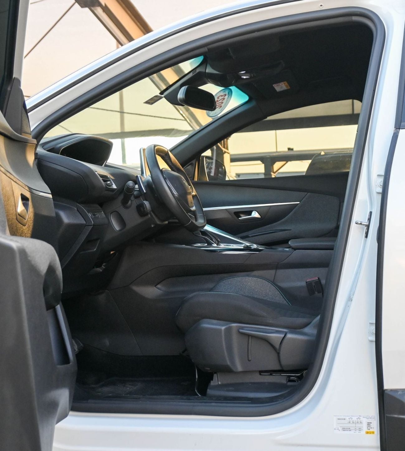 Peugeot 3008 Peugeot 3008 1.6 L 2023 GCC & accident-free Excellent Condition 750 AED Monthly