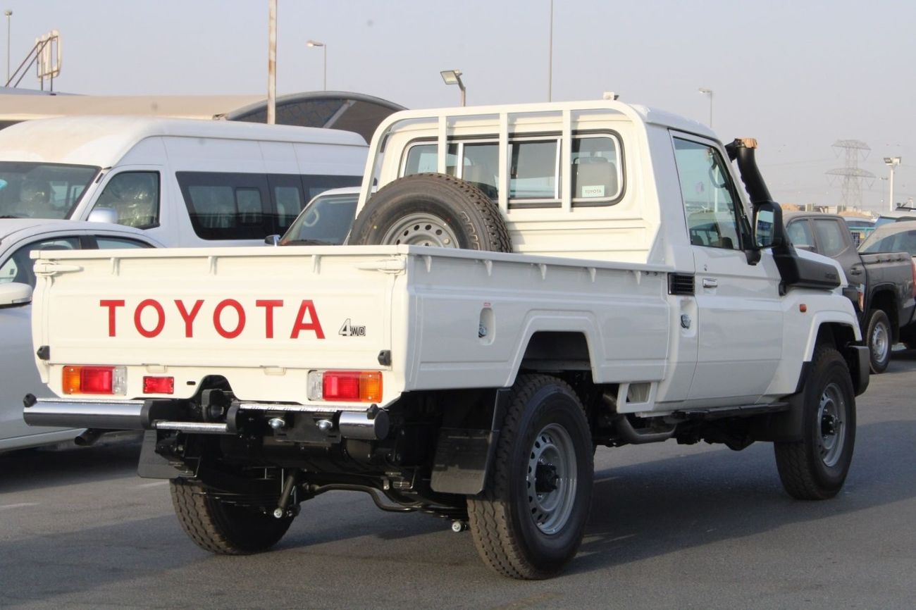 Toyota Land Cruiser Pick Up TOYOTA LANDCRUISER 79 2.8L DIESEL SINGLE CAB 4WD DL-E - AUTO
