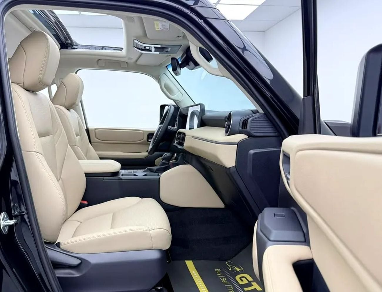 Toyota Prado GXL, Warranty, Full Service History, Very Low Km, GCC