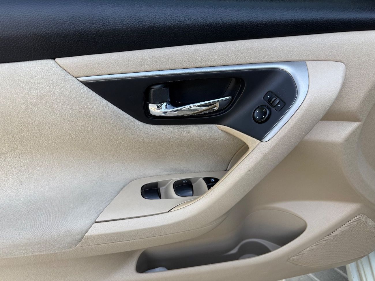 Nissan Altima SV 2.5L