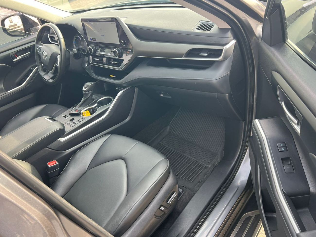 Toyota Highlander 2023 TOYOTA HIGHLANDER HYBRID XLE,  2.5l v4 GASOLINE , SUNROOF LEATHER ELECTRIC SEATS, TRUCK AUTO, 4