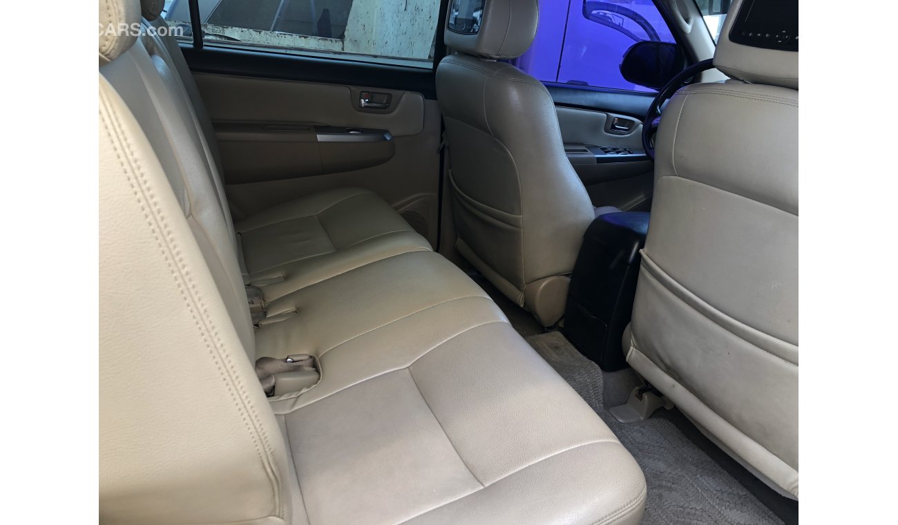 تويوتا فورتونر Toyota Fortuner 2.7 ltr,Trd Sport,Model:2014.Excellent condition