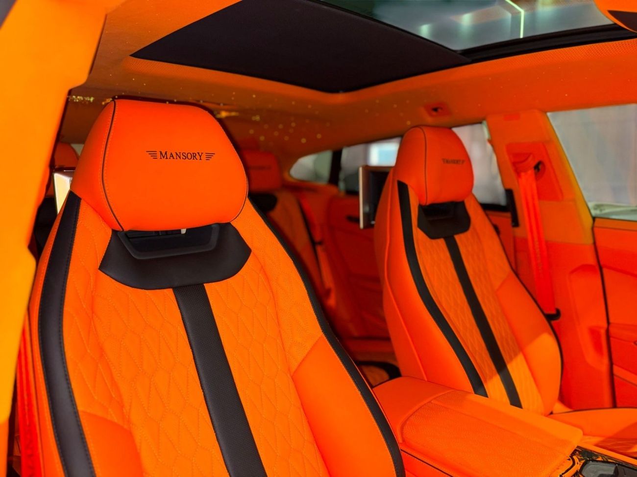 Lamborghini Urus STD AED 12,780 P.M | 0% DOWN PAYMENT | LAMBORGHINI URUS MANSORY VENATUS EVO S P900 | 4.0L TWIN-TURBO