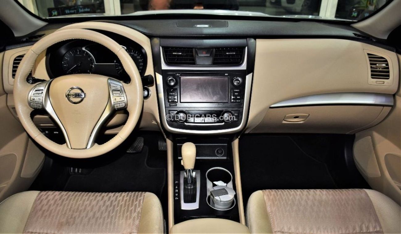 نيسان ألتيما AMAZING Nissan Altima SL 2.5L 2017 Model!! in Silver Color! GCC Specs