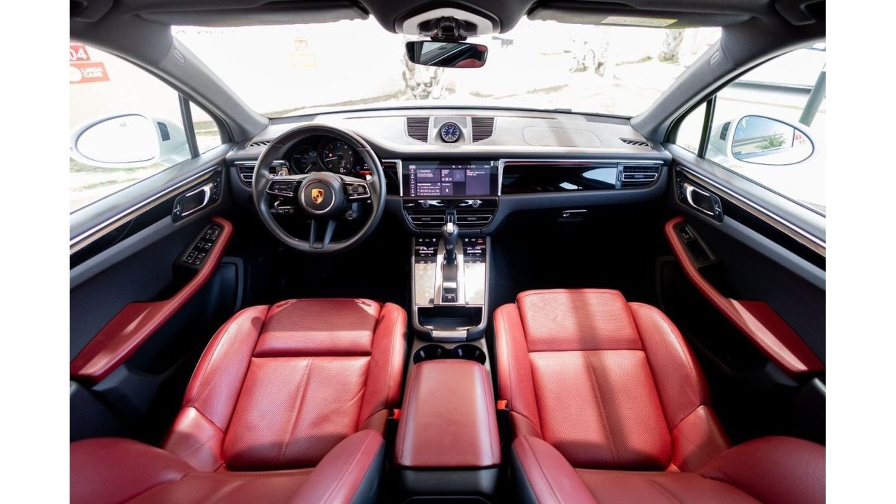 Porsche Macan Porsche Macan 2023 GCC under Agency Warranty with Flexible Down-Payment.