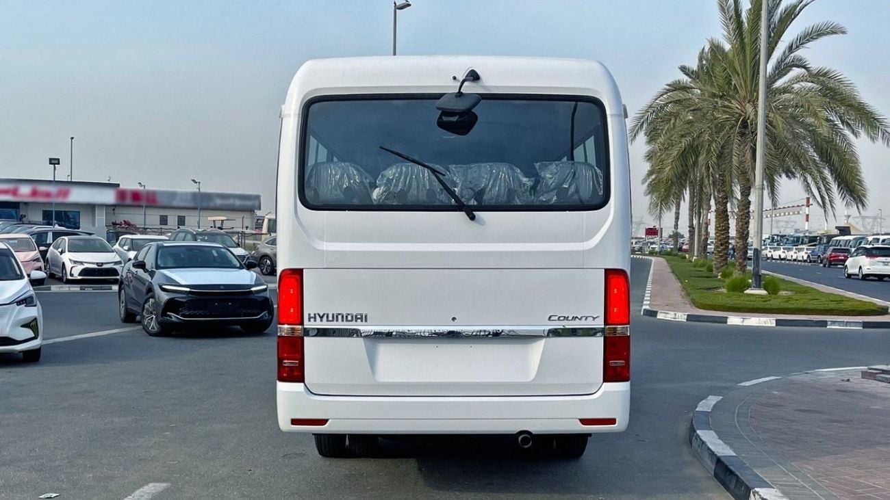 Hyundai County Hyundai County 4.2L diesel 22seter 2023