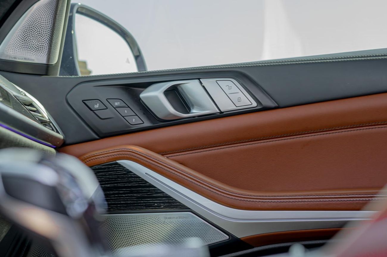 بي أم دبليو X7 M50i 4.4L (530 HP)