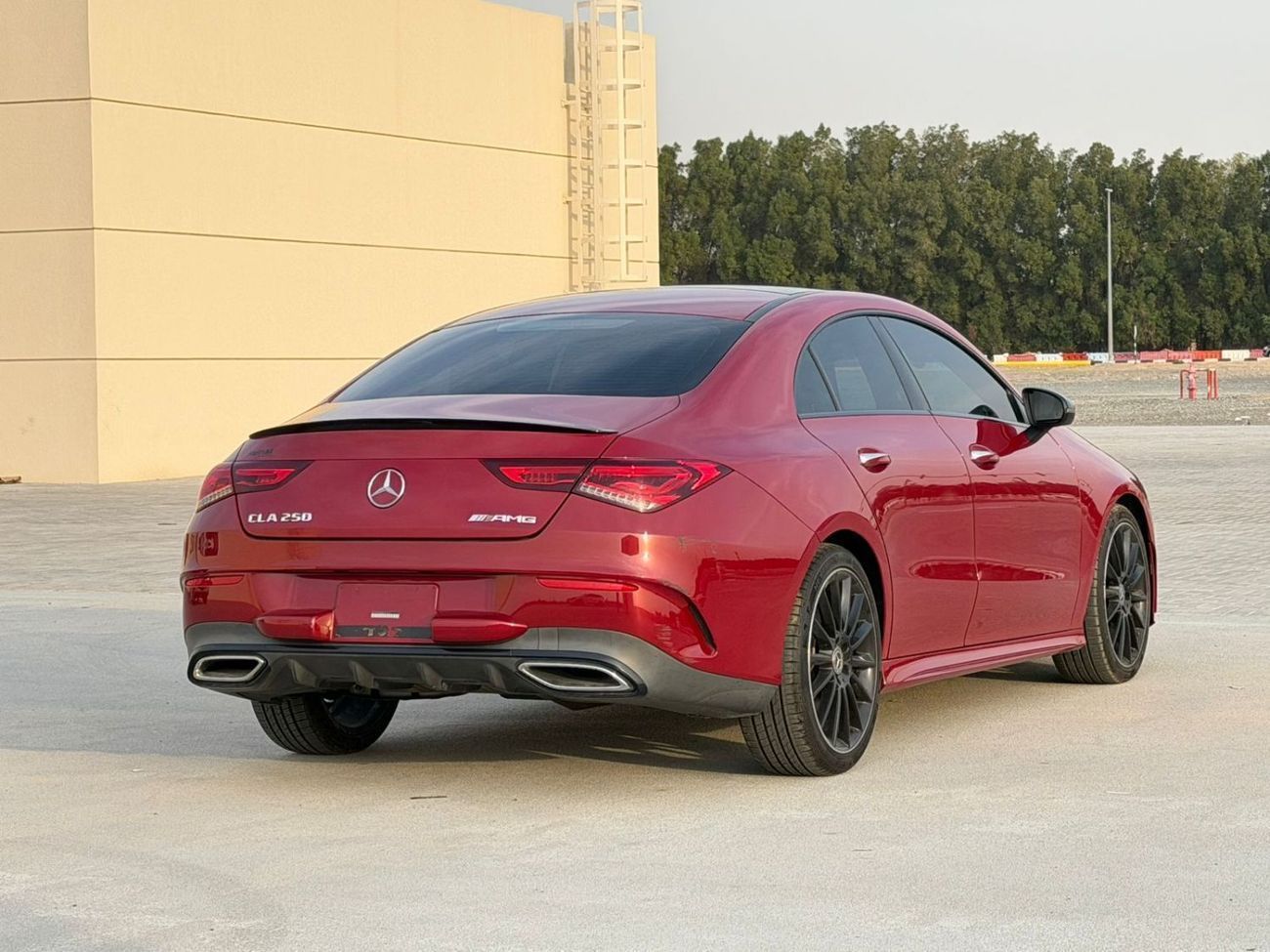 Mercedes Benz CLA250 Premium 2.0L