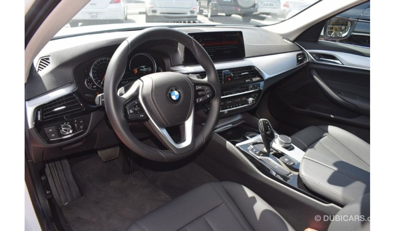 BMW 520i I 2019 under warranty 2019 GCC