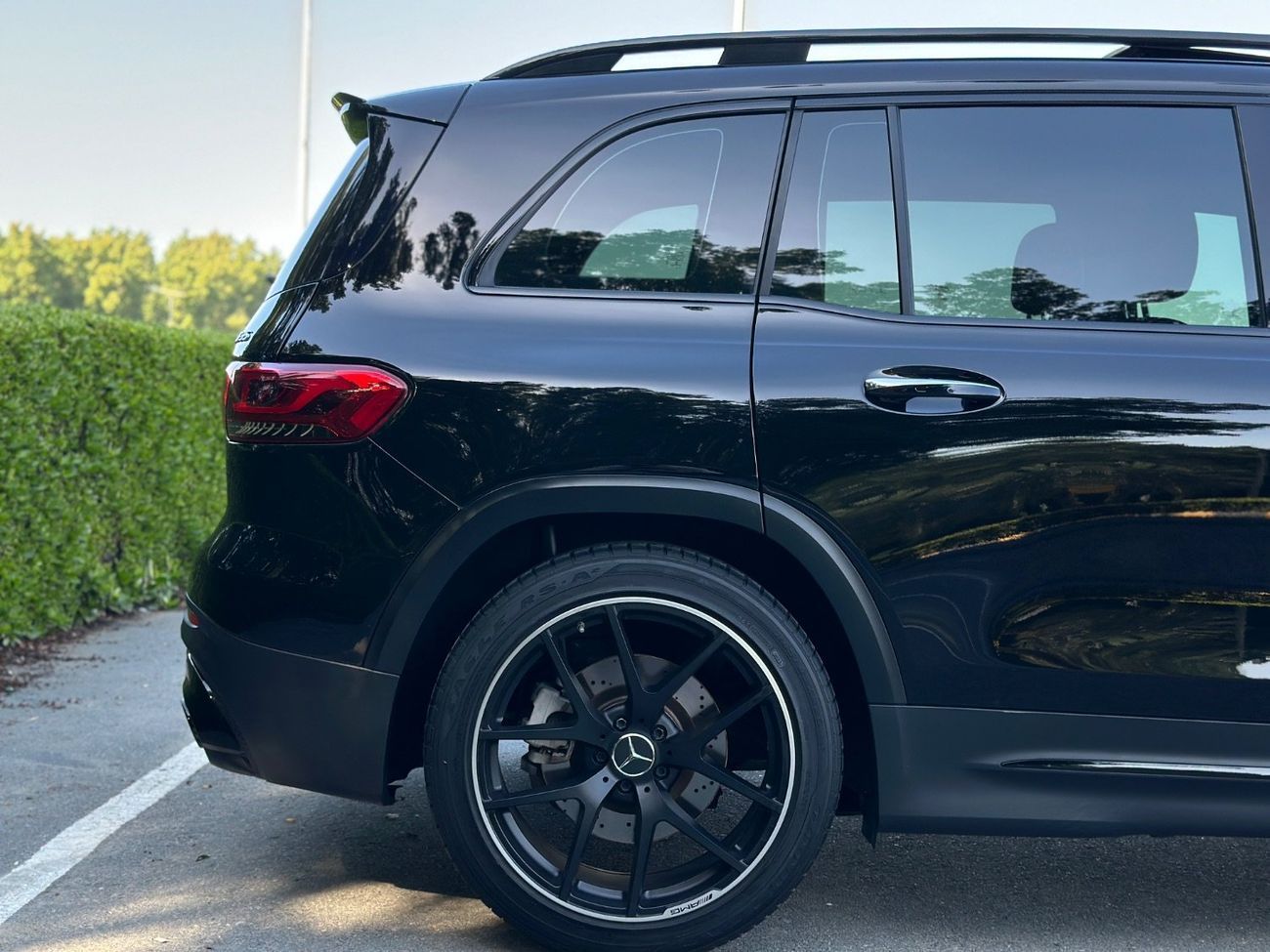 Mercedes-Benz GLB 35 AMG 4MATIC 2.0L (302 HP)