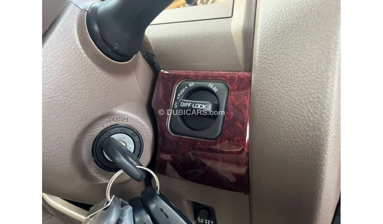 Toyota Land Cruiser Pick Up Toyota_Land_Cruiser_Pick_Up_4.5L_Single_Cabin_Diesel_M/T_2023