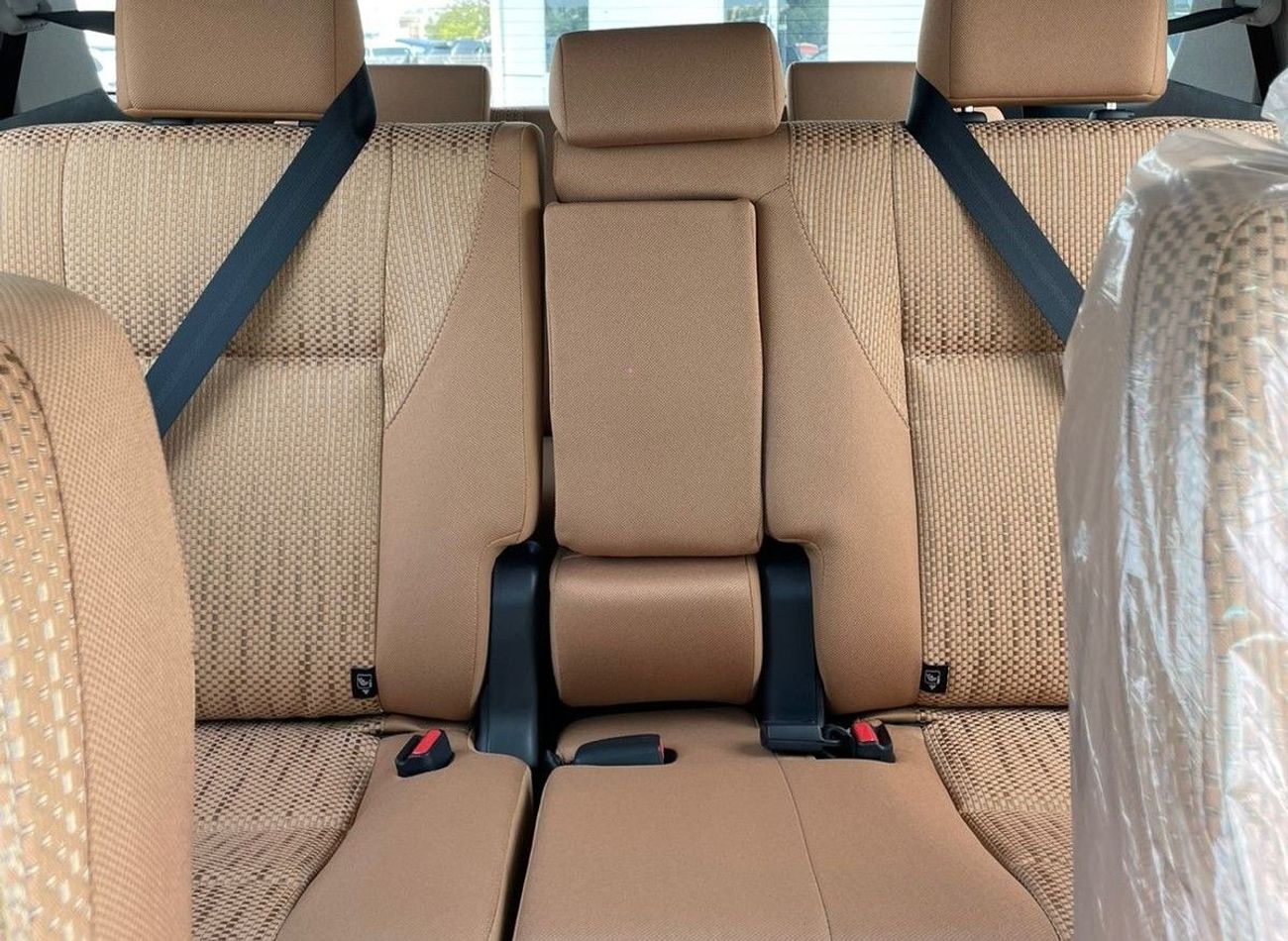 Toyota Fortuner Toyota Fortuner 2.7 L Suv 4WD 5 Doors