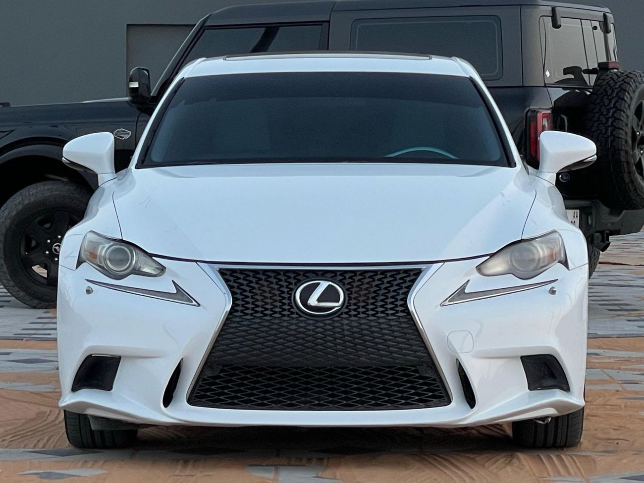 لكزس IS 350 F سبورت بلاتينوم