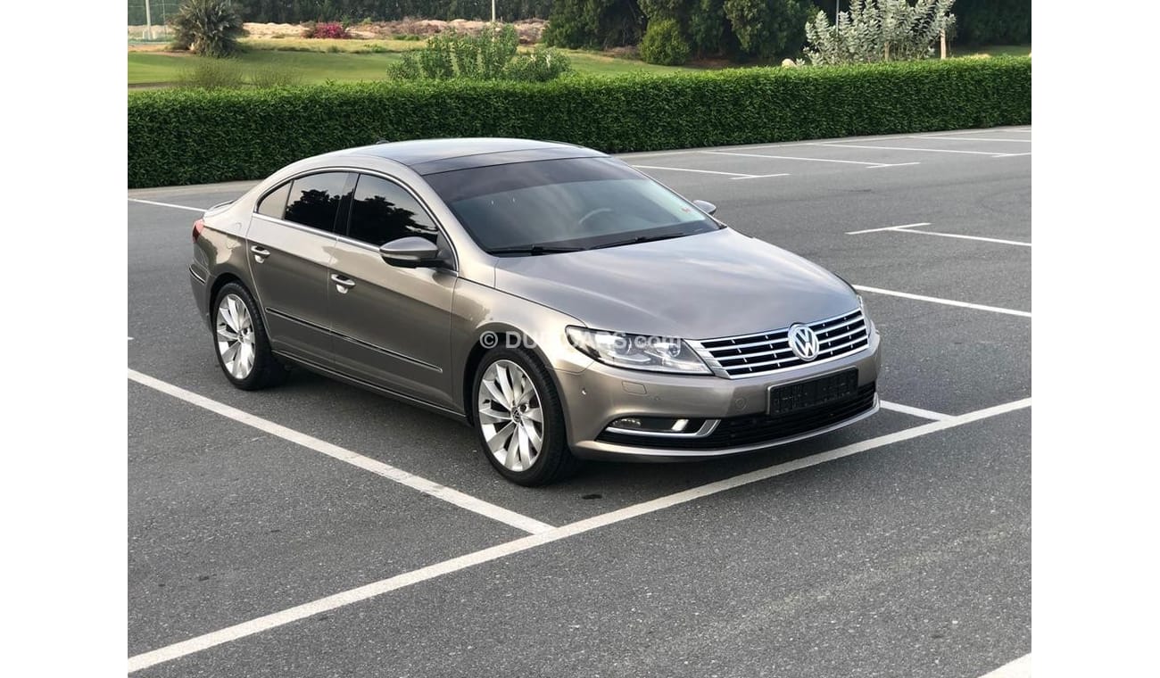 فولكس واجن باسات سي سي موديل 2012 خليجي حاله ممتازه جدا من الداخل والخارج كراسي جلد ومثبت سرعه وتحكم كهربي كامل ونظام صوت م