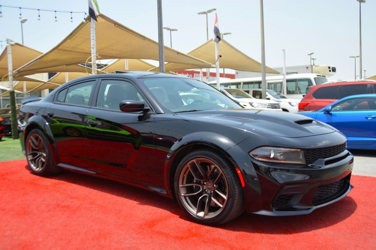 Dodge Charger SRT Hellcat 6.2L (717 HP)THE BEST IN THE MARKET/2022/TOP CLEAN