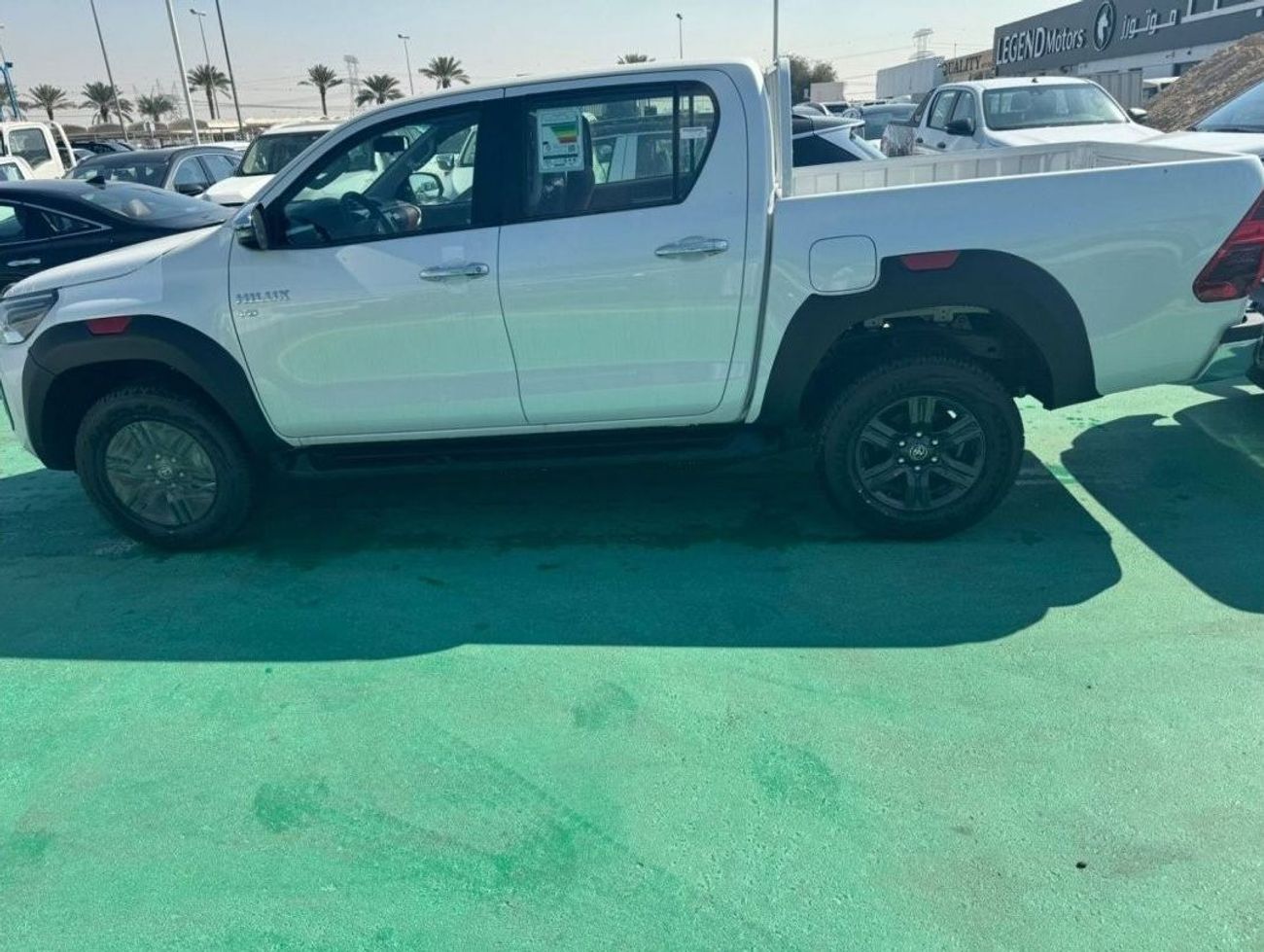 Toyota Hilux 4.0L PETROL V6 2025