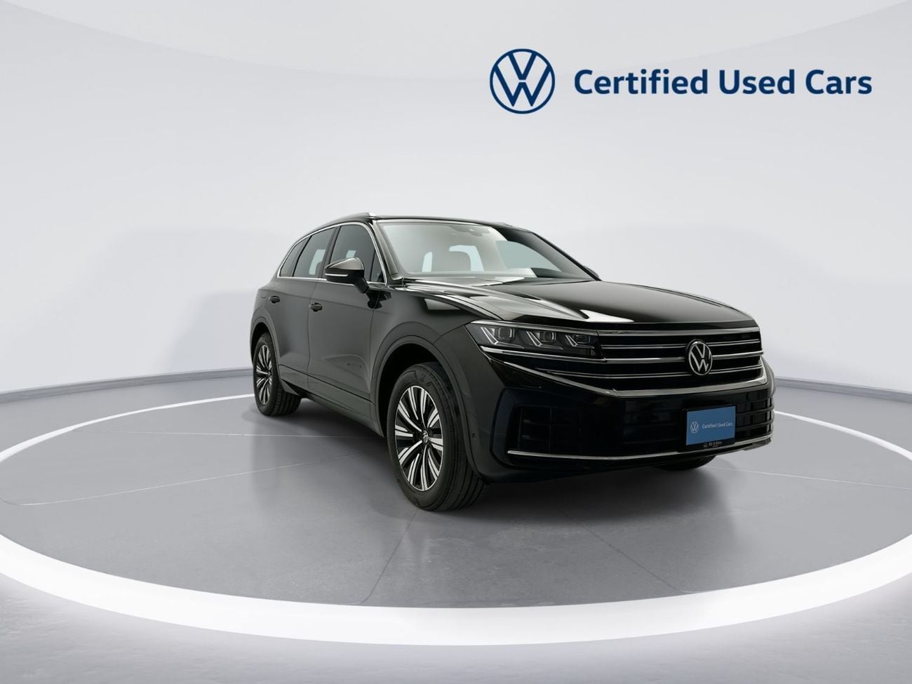 Volkswagen Touareg ELEGANCE with Sunroof - Leather Seats 3L
