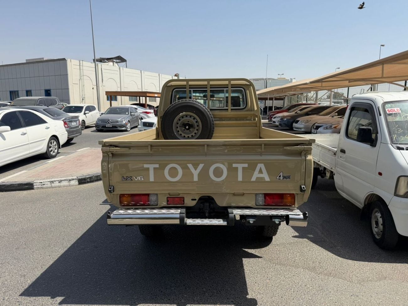 Toyota Land Cruiser Pick Up Toyota Land Cruiser LC79 SC 4.0 AT 2026 basic Omani