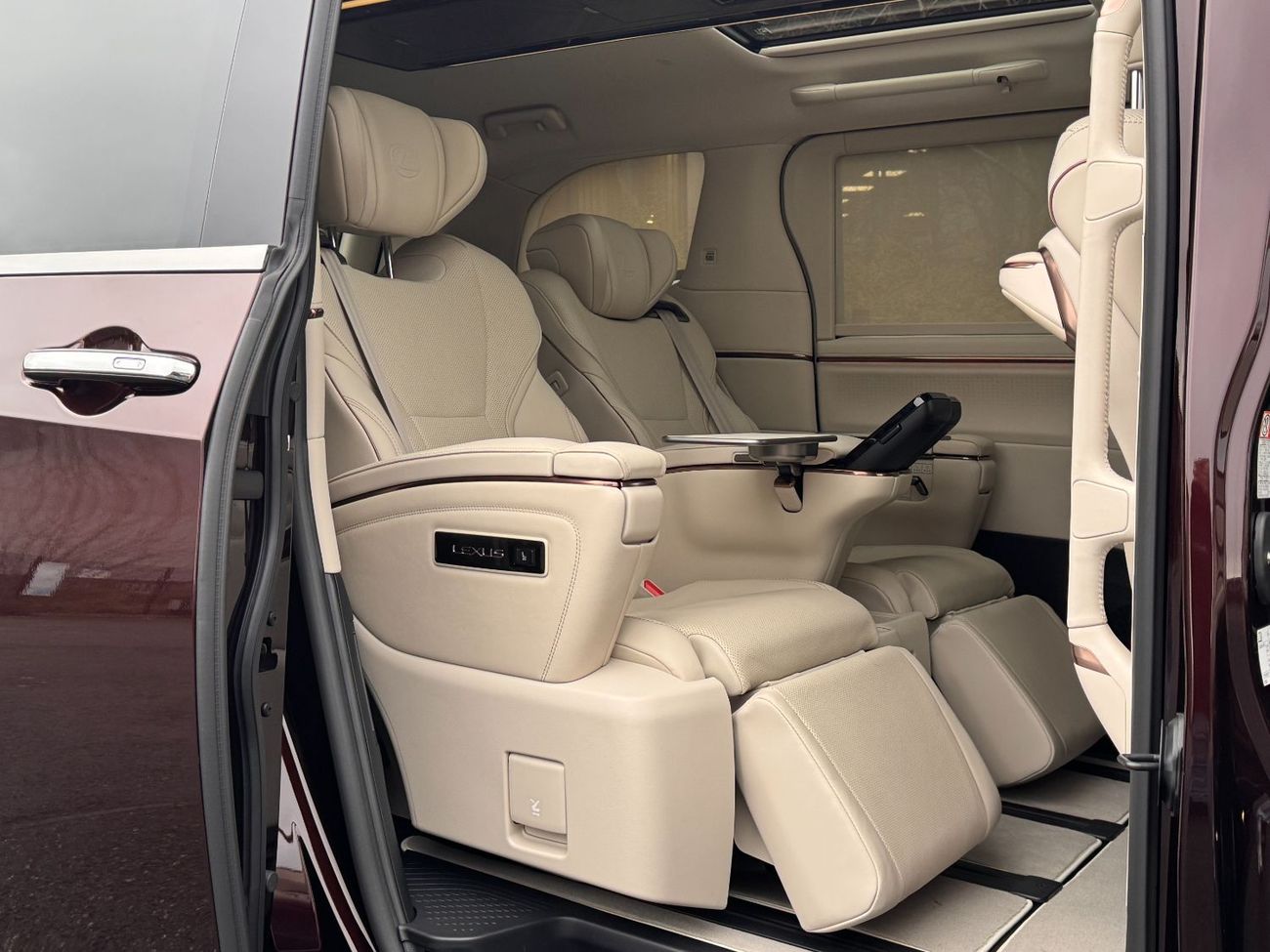 Lexus LM 350h Right Hand Drive