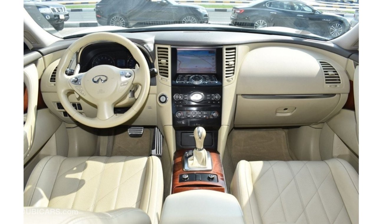 Infiniti QX70 Sport Luxury